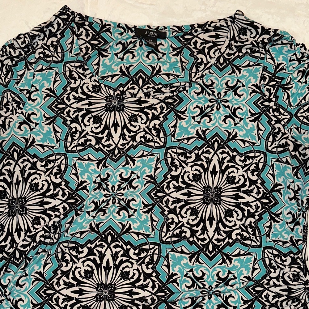Alfani Women's Aqua Blue and Black Geometric Ruching 3/4 Sleeve Blouse Size 2X